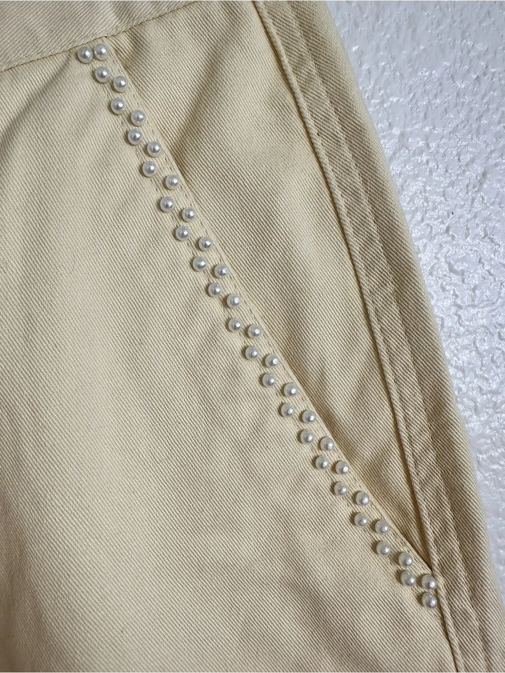 Watson Studios World Work Yellow Cargo Shorts  With Pearls and Dice Chain Size S
